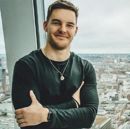 <em><strong>Felipe Pérez</strong></em>